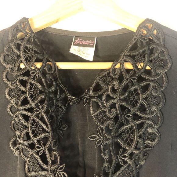 Fredrick's of Hollywood Size 2x Black w Black Trim Button Up Blouse Acetate - Picture 6 of 11